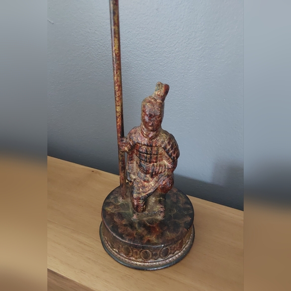 VINTAGE JAPANESE KNEELING SAMURAI WARRIOR - Picture 3 of 5